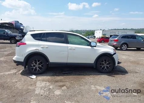 2018 Toyota Rav4 Se z USA, uszkodzony, nr VIN JTMJFREV1JJ743094